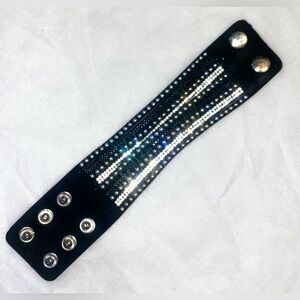 Vintage velvet fabric bracelet